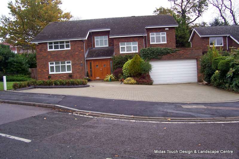 Midas Touch Landscapes - Hertfordshire landscaping, driveways, patios and paving projects