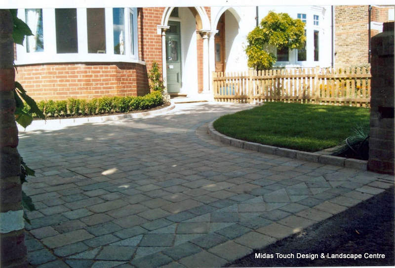 Midas Touch Landscapes - Hertfordshire landscaping, driveways, patios and paving projects